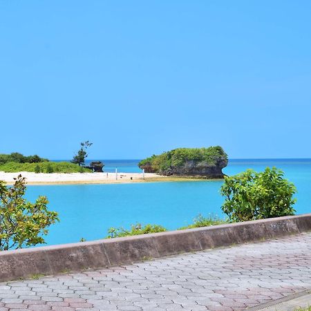 Breaky Hotel Chatan Exterior foto