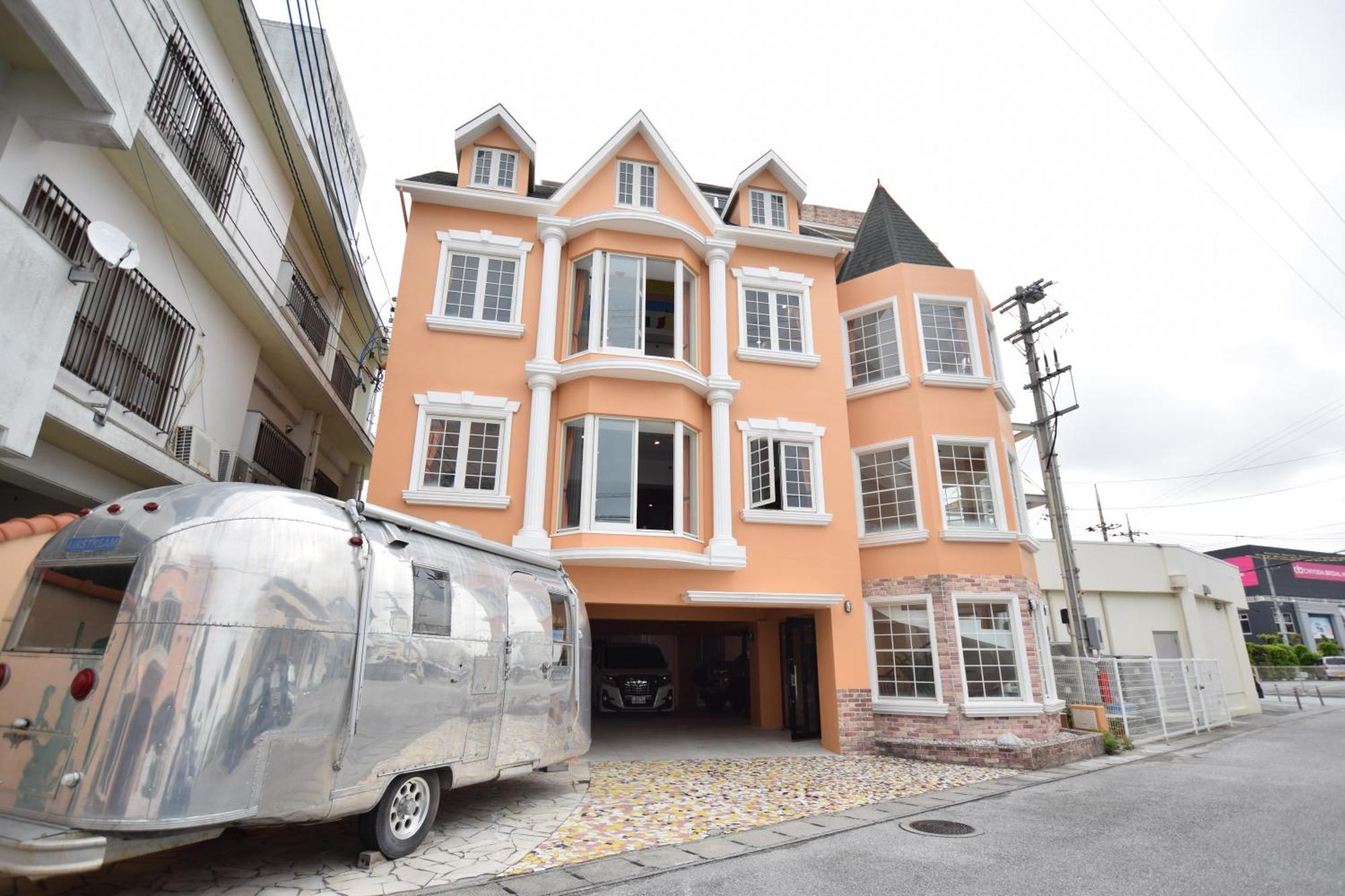 Breaky Hotel Chatan Exterior foto